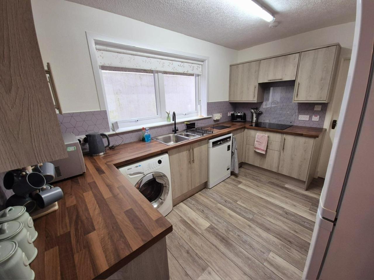 Marine House Holiday Home Портри Екстериор снимка
